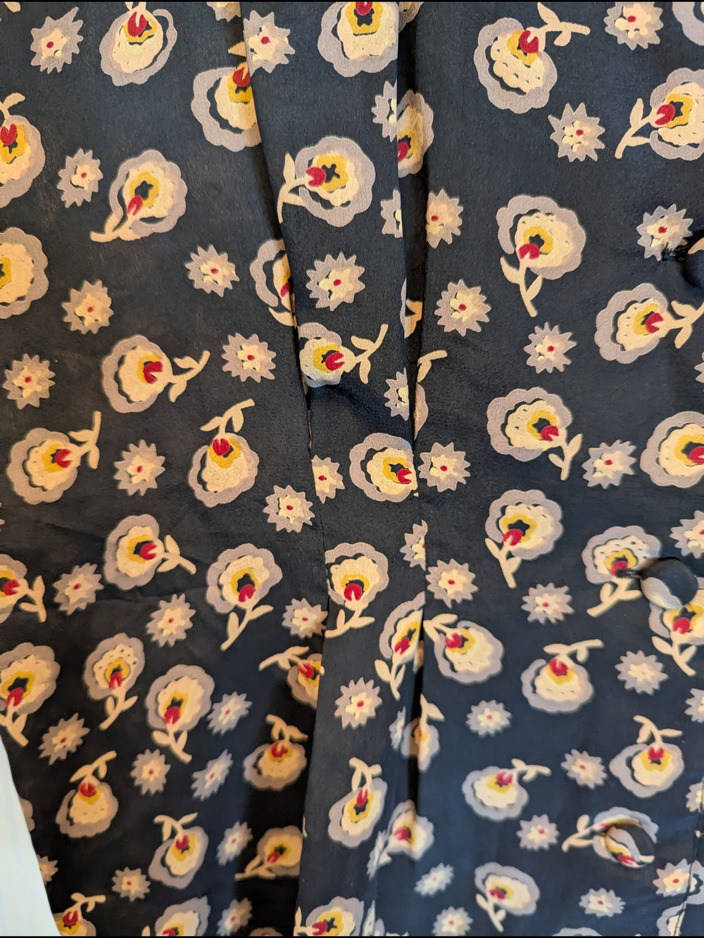 Anna And Frank Navy Silk Floral Sleeveless Button-Front Blouse - Picture 5 of 12